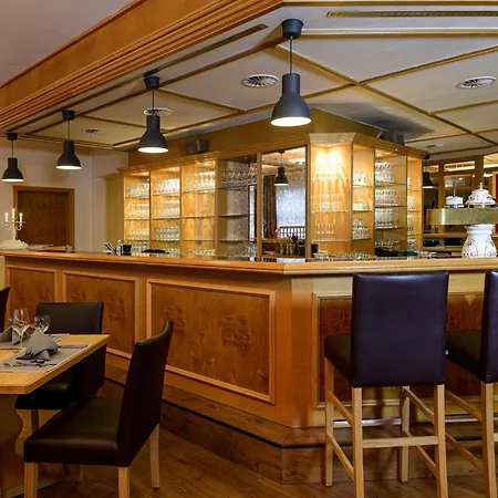 Waldhotel Berghof Hotel 4*
