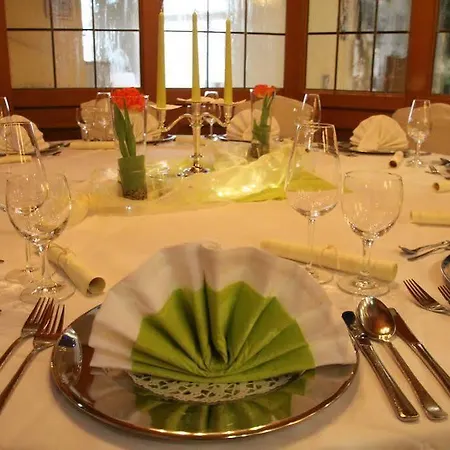 מלון Waldhotel Berghof Thueringer Wald 4*